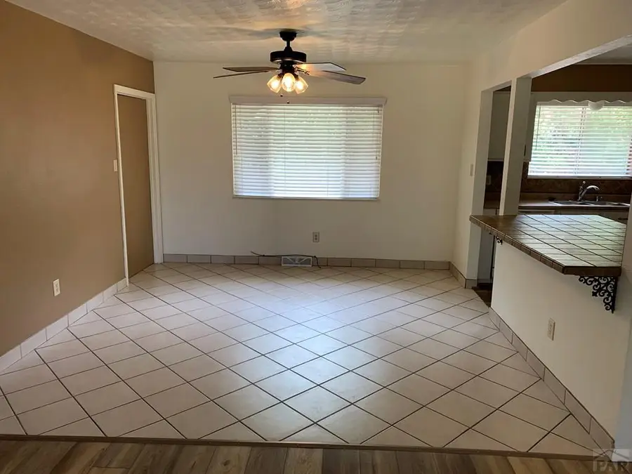 2215 Montezuma Dr, Pueblo, CO 81003 - #3