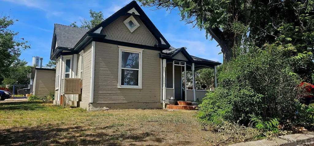 121 E 1st St, Manzanola, CO 81058 - #1