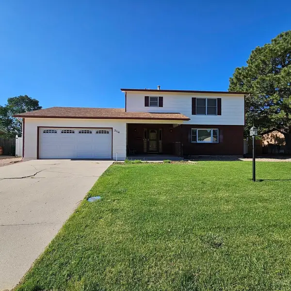 2114 Rangeview Dr, Pueblo, CO 81008
