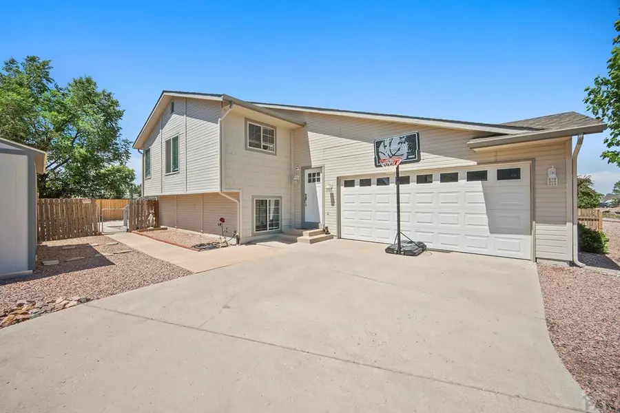 34 E Bonanza Dr, Pueblo West, CO 81007 - #2