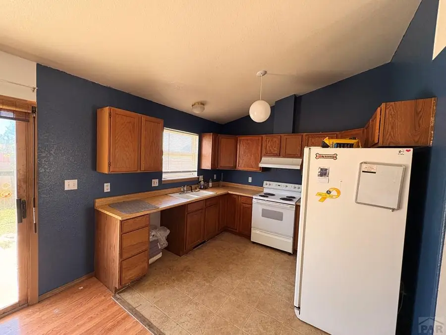230 Calle De Camelia Dr, Pueblo West, CO 81007 - #2