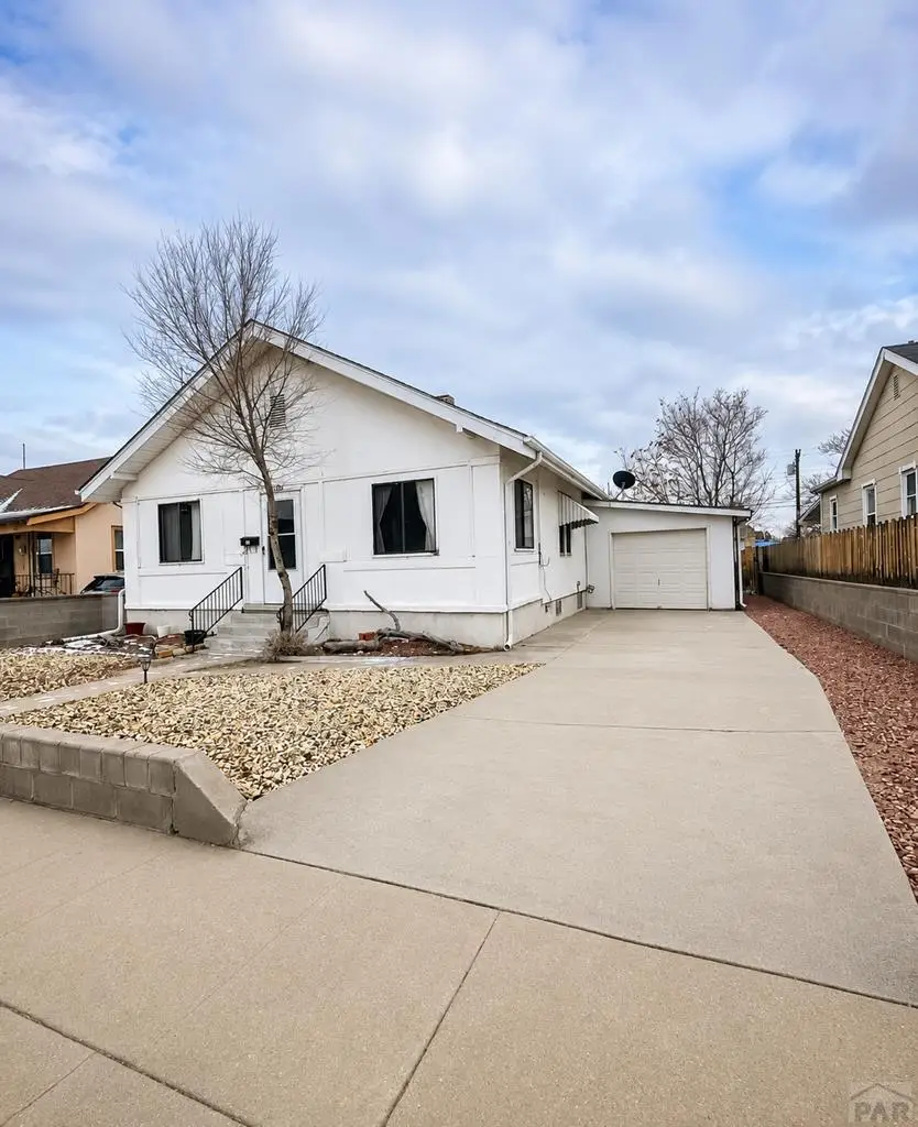 706 Topeka Ave, Pueblo, CO 81006 - #1