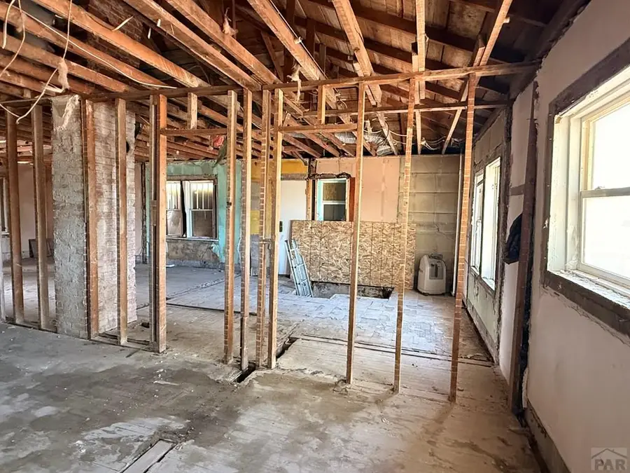 1104 E 2nd St, Pueblo, CO 81001 - #3