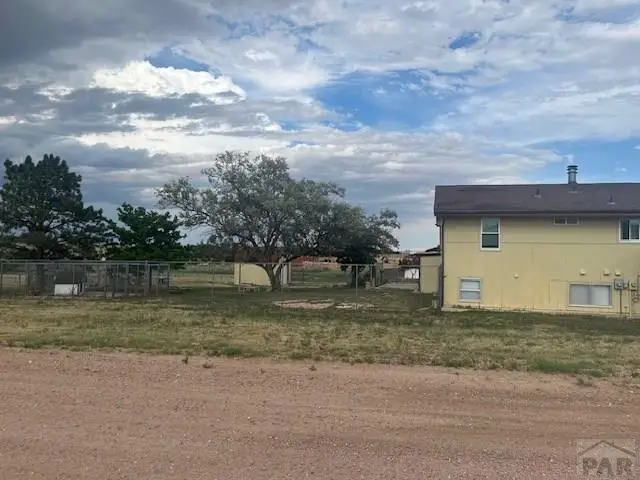 1195 W Meadowmoor Dr, Pueblo West, CO 81007 - #2