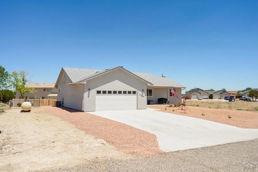 449 S Laporte Pl, Pueblo West, CO 81007 - #2