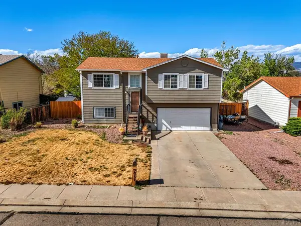 811 Meadows Ave, Canon City, CO 81212
