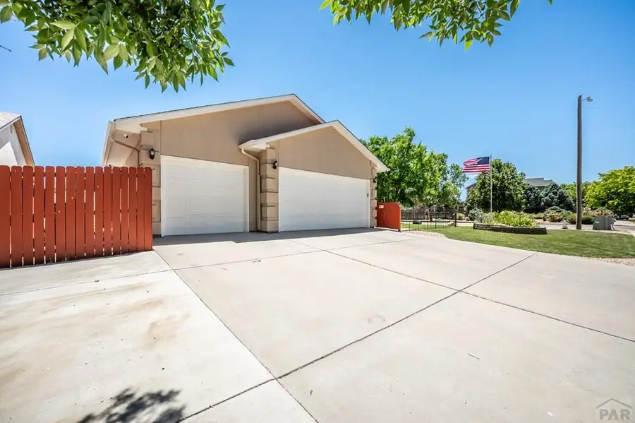 3538 Raccoon Lane, Pueblo, CO 81005 - #3