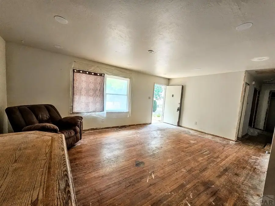 1109 Ruppel St, Pueblo, CO 81001 - #2