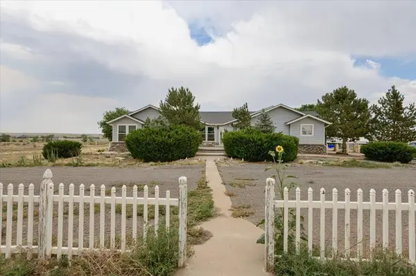 544 N Raymont Dr, Pueblo West, CO 81007