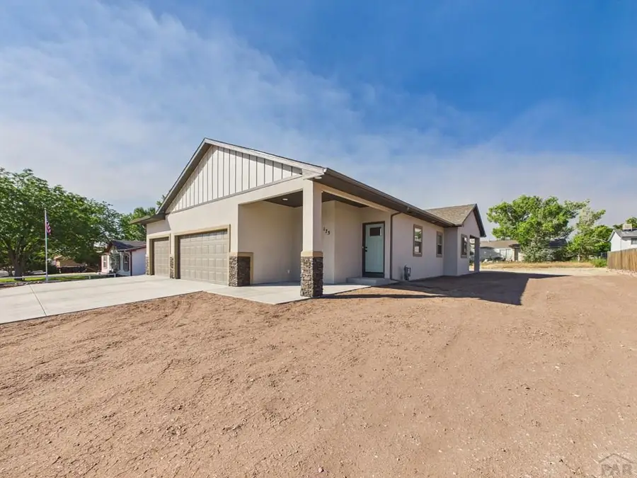 175 S Wiggins Dr, Pueblo West, CO 81007 - #2