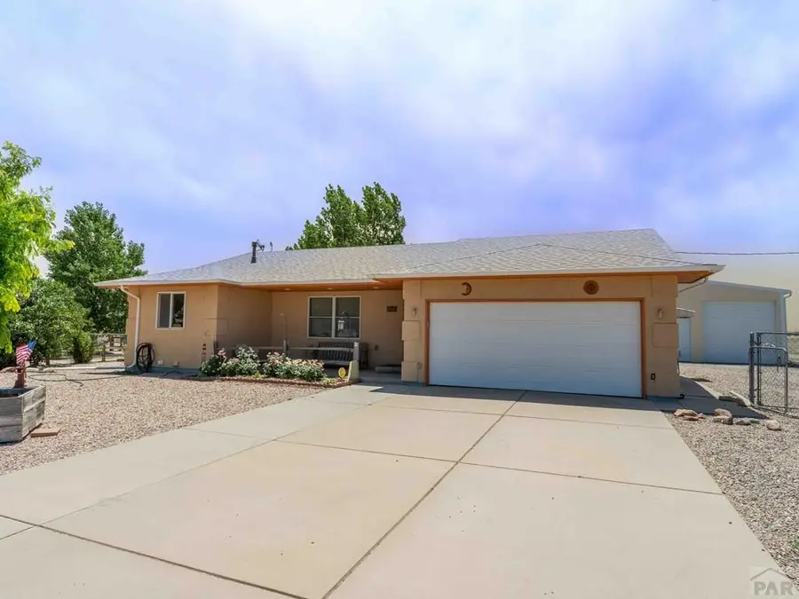 403 N Desert Cove Dr, Pueblo West, CO 81007 - #2