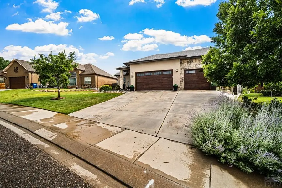 5218 Lynn Meadows Dr, Pueblo, CO 81005 - #2