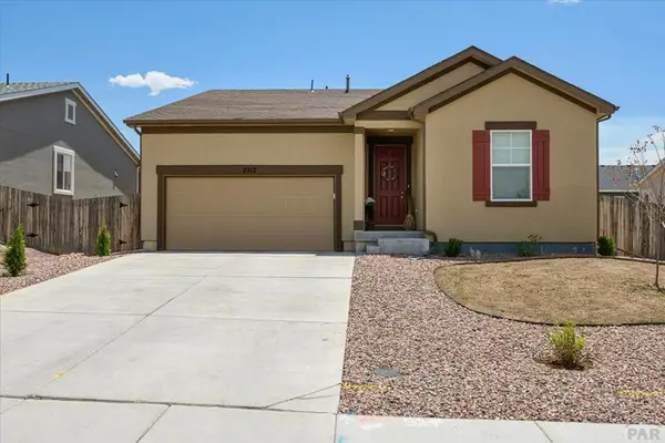 2212 Sunrise Ln, Pueblo, CO 81008