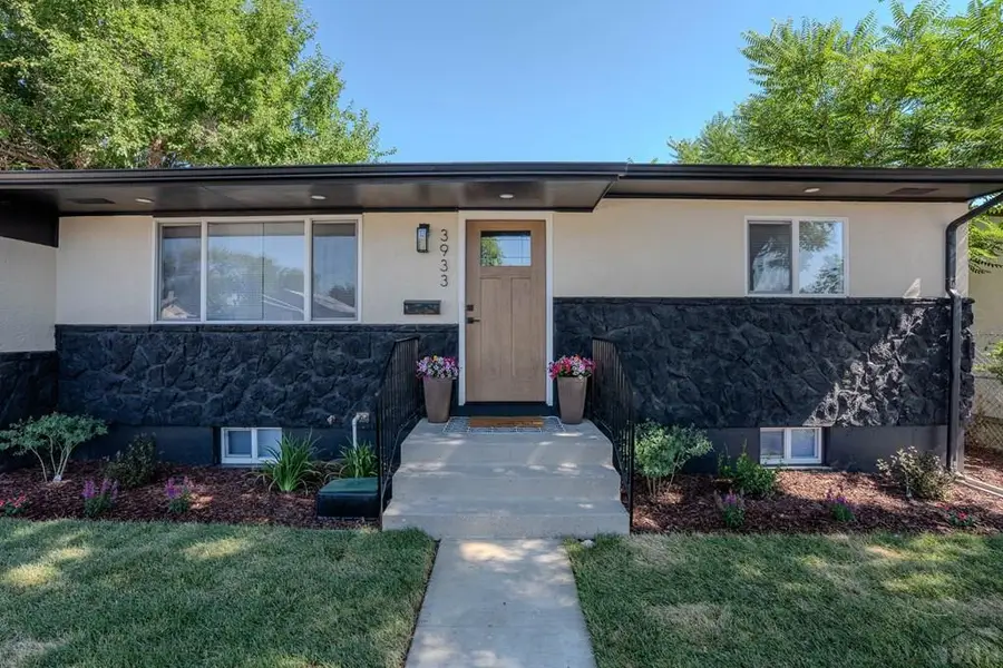 3933 Azalea St, Pueblo, CO 81005 - #2
