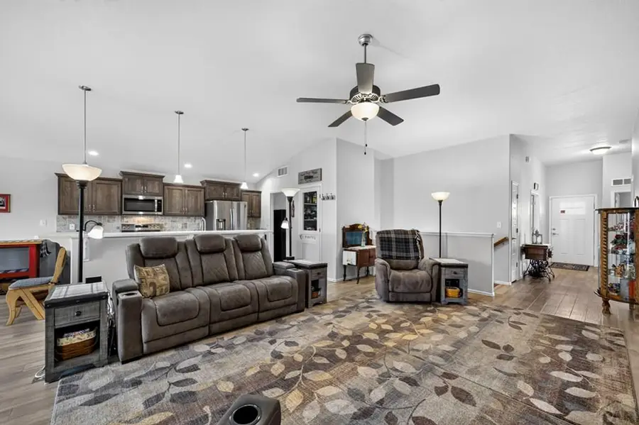 1005 E Kirkwood Dr, Pueblo, CO 81007 - #3