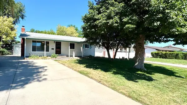 2127 Ridgewood Ln, Pueblo, CO 81005