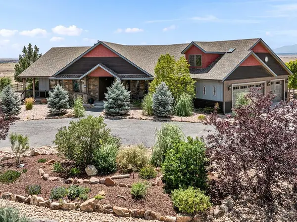 774 W Palizada Dr, Pueblo West, CO 81007