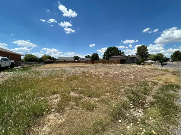 223 S Wiggins Dr, Pueblo West, CO 81007