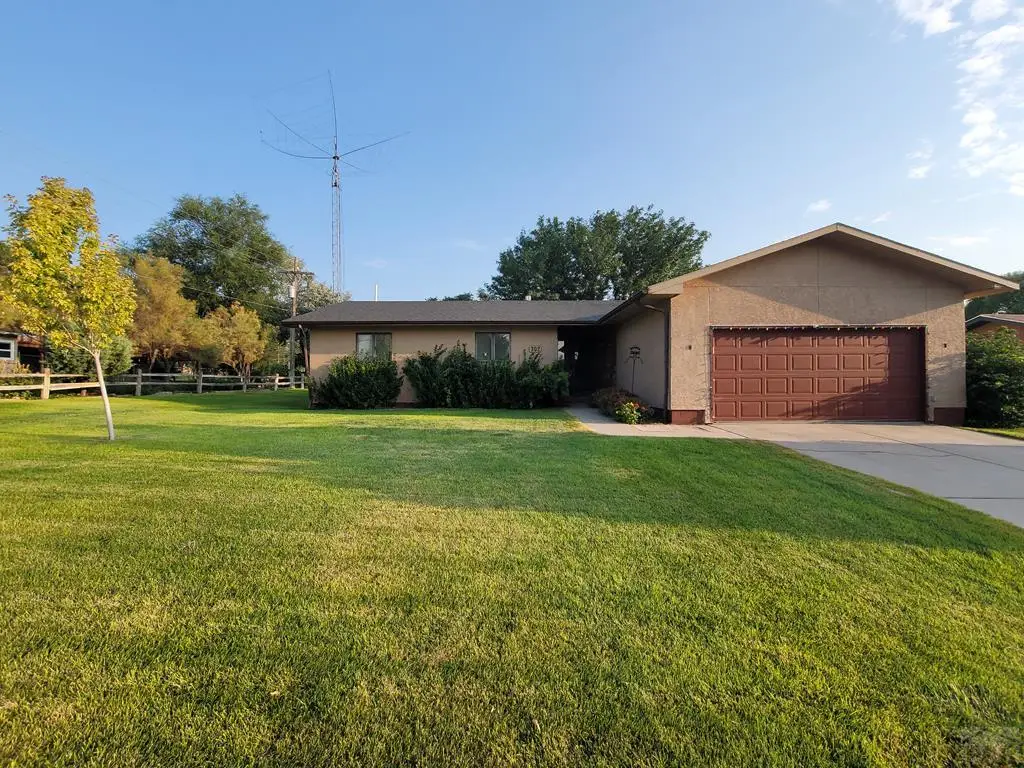 302 Willow Creek, Lamar, CO 81052 - #1