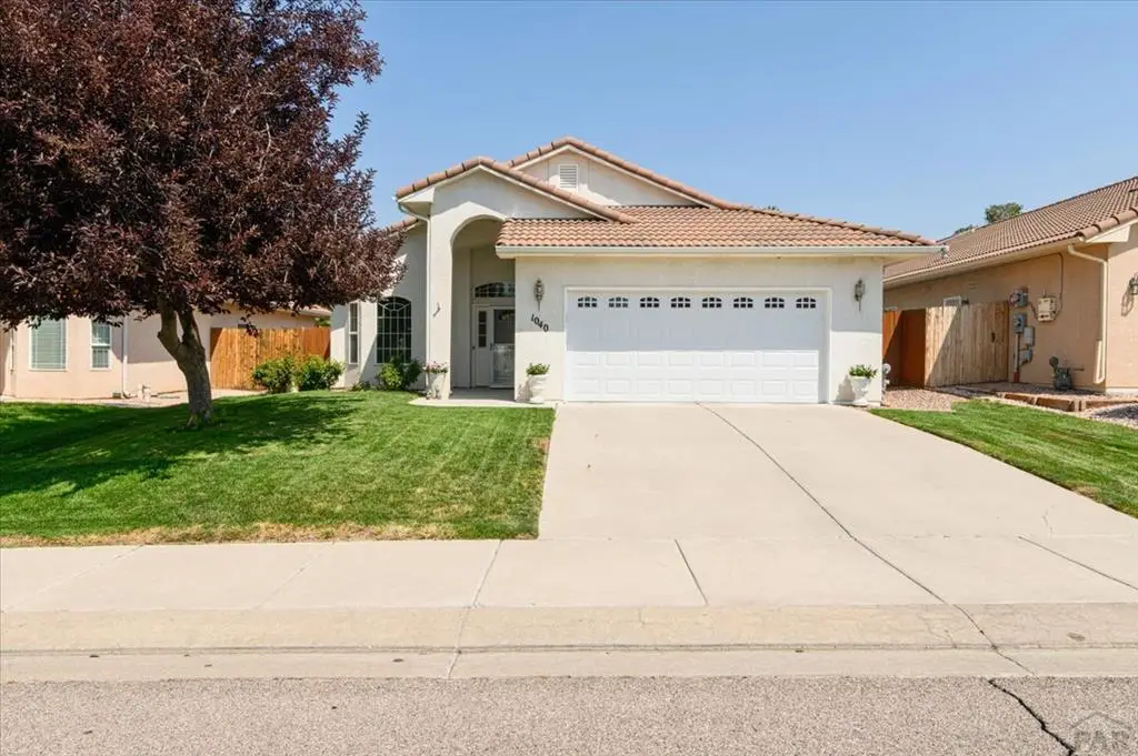 1040 Willowcrest Dr, Pueblo, CO 81005 - #1