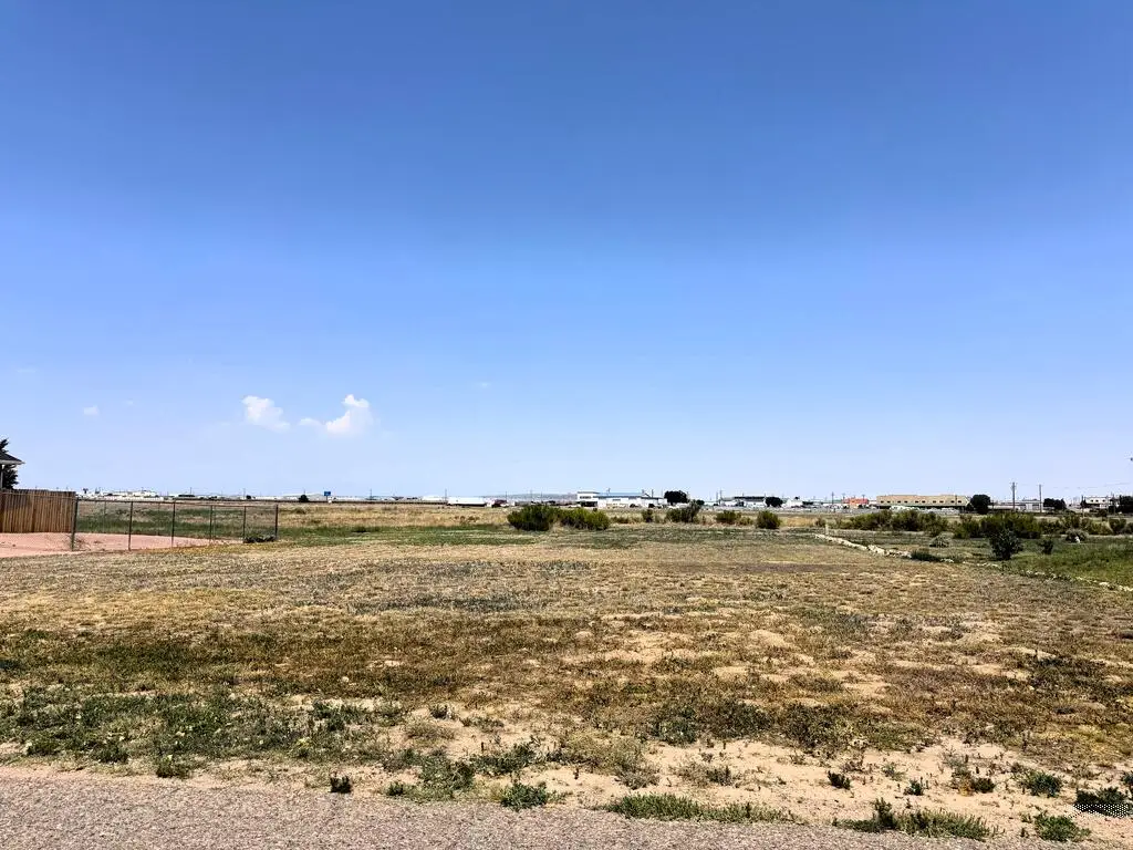 607 E Clarion Dr, Pueblo West, CO 81007 - #1