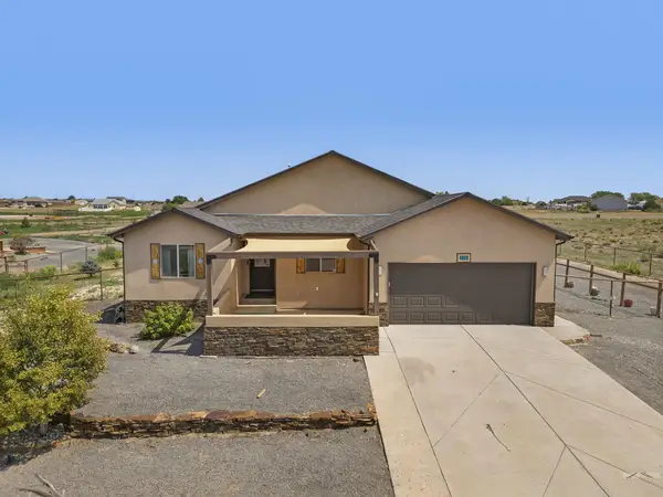 1073 W Mescalero Dr, Pueblo, CO 81007