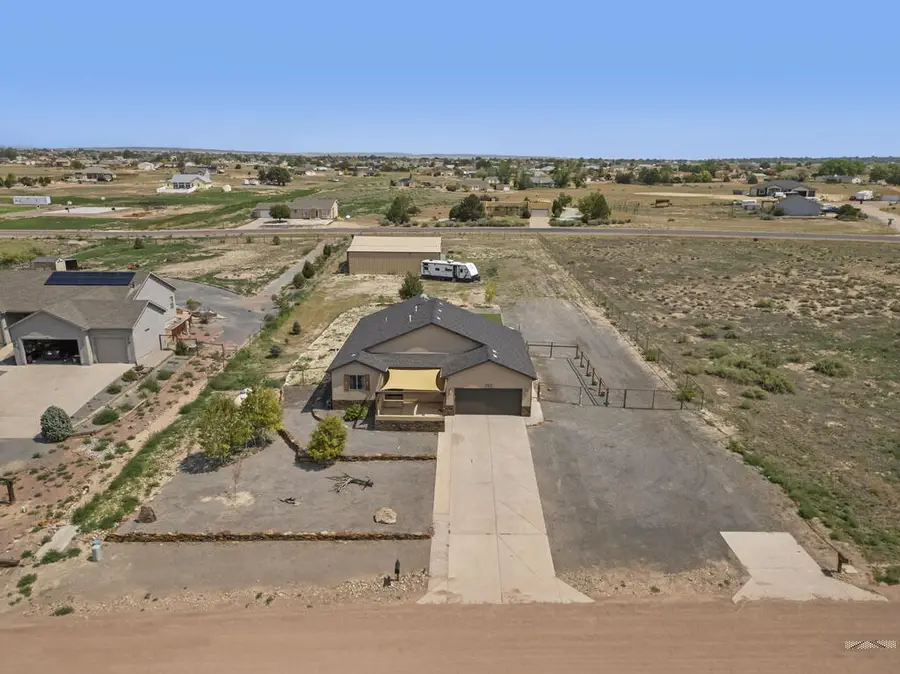 1073 W Mescalero Dr, Pueblo, CO 81007 - #2