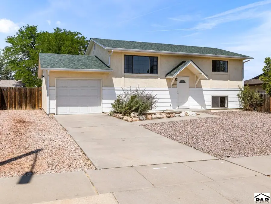 1909 Pioneer Dr, Pueblo, CO 81008 - #2