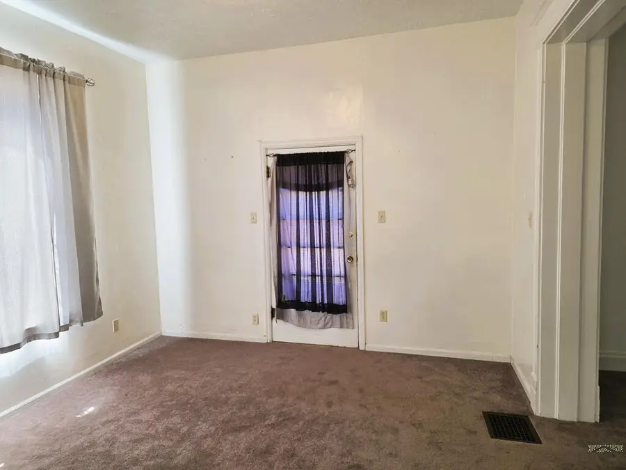 1917 Court St, Pueblo, CO 81003 - #2
