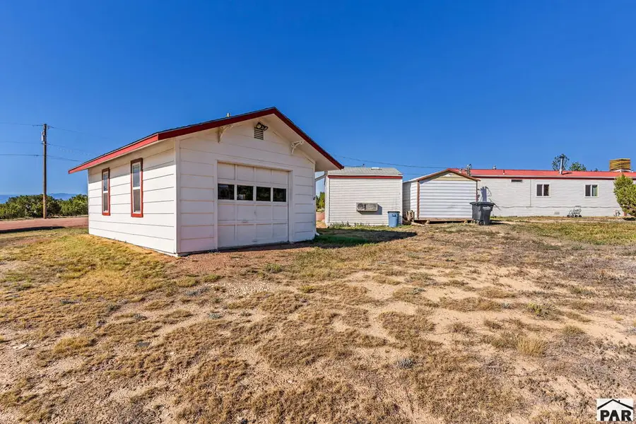 325 5th St, Penrose, CO 81240 - #3