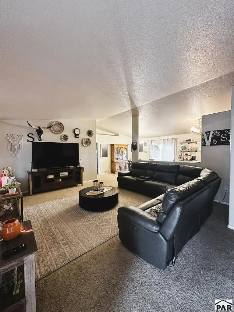 555 E Mcclave Dr, Pueblo West, CO 81007 - #2