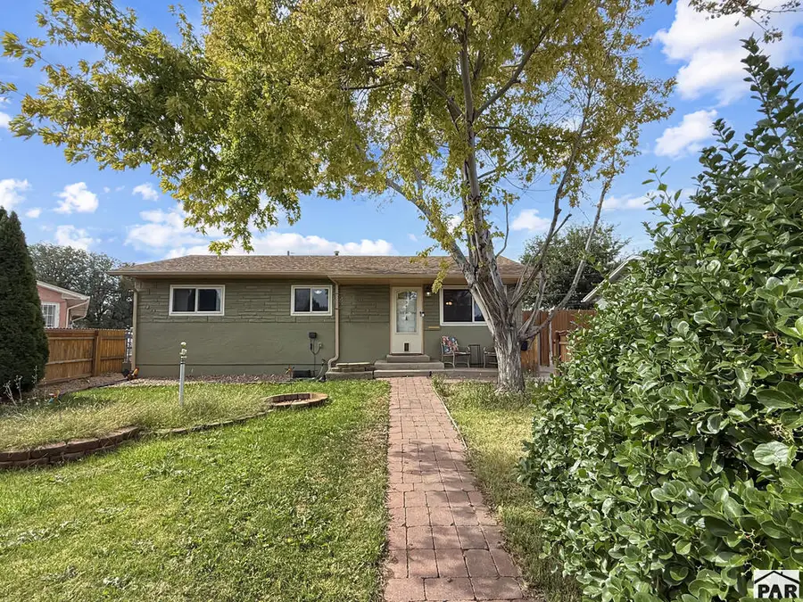 3206 Canterbury Lane, Pueblo, CO 81005 - #2
