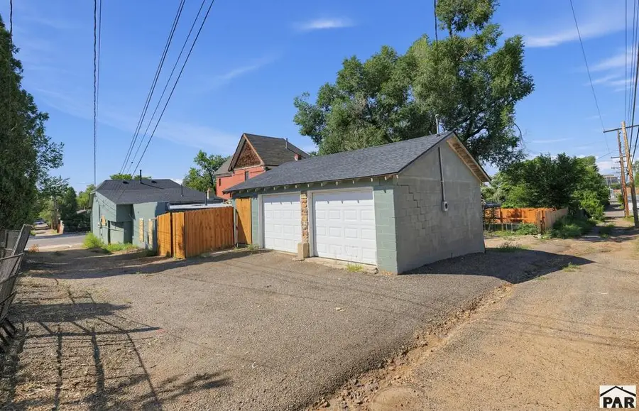 721 E 8th St, Pueblo, CO 81001 - #3