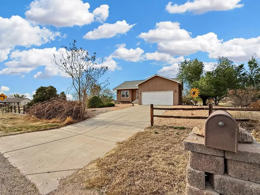 409 W Baldwyn Dr, Pueblo West, CO 81007 - #2