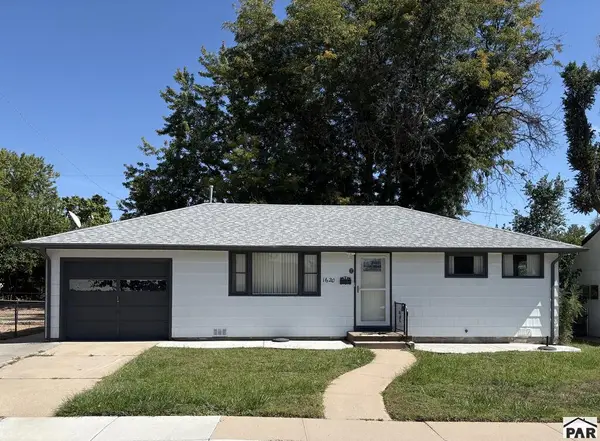 1620 Iroquois Rd, Pueblo, CO 81001