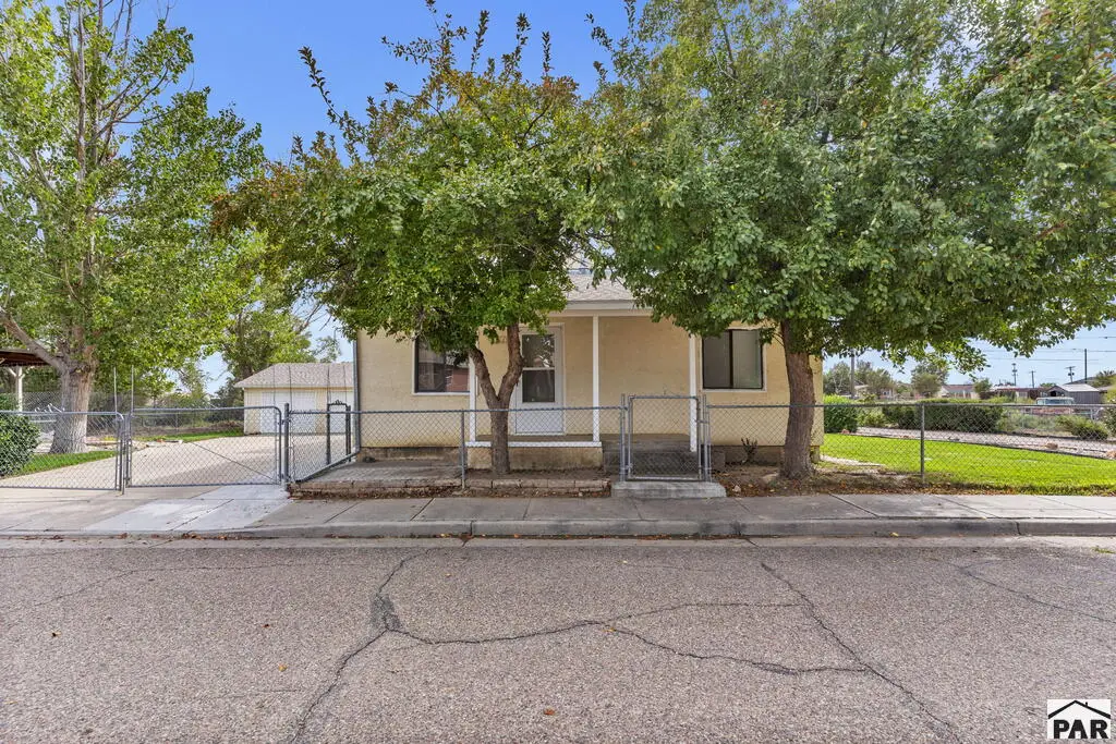 2704 E 9th St, Pueblo, CO 81001 - #1