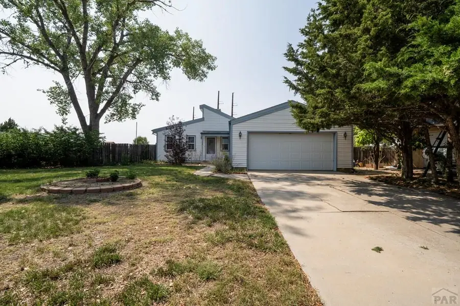 14 Crested Hill Ct., Pueblo, CO 81008 - #2