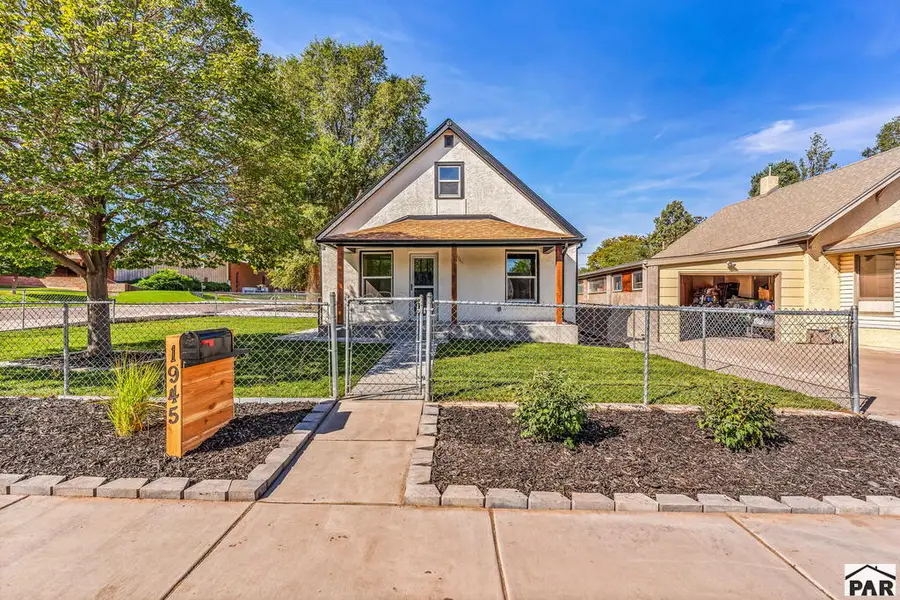 1945 Claremont Ave, Pueblo, CO 81004 - #2