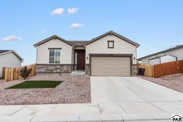 2209 Sunrise Ln, Pueblo, CO 81008