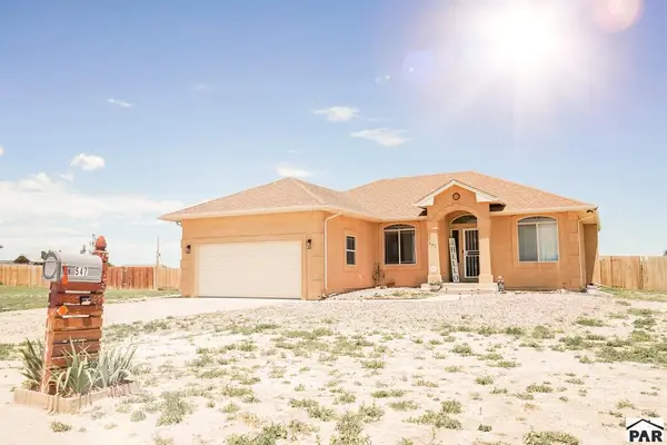 547 E Milt Dr, Pueblo West, CO 81007
