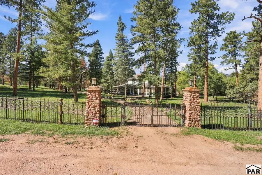 8814 Curtis Rd, Beulah, CO 81023 - #2