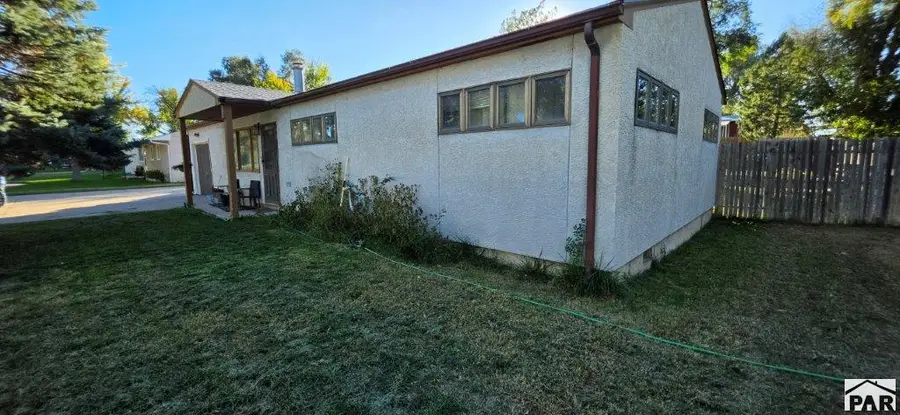 1304 Parkview Ave, Lamar, CO 81052 - #3