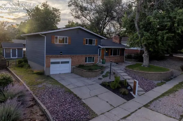 2018 Essex Lane, Colorado Springs, CO 80909