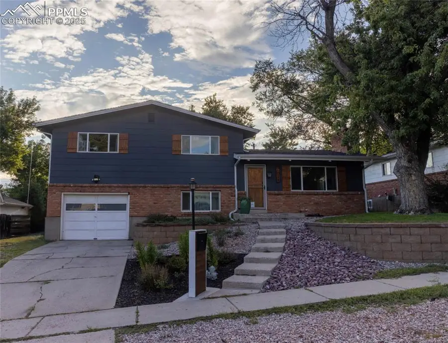 2018 Essex Lane, Colorado Springs, CO 80909 - Image #2