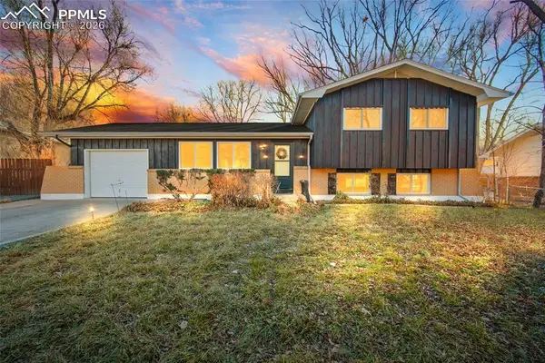 219 Fairfax Street, Colorado Springs, CO 80911