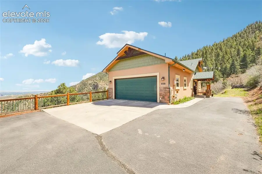 858 Oak Ridge Road, Manitou Springs, CO 80829 - #2