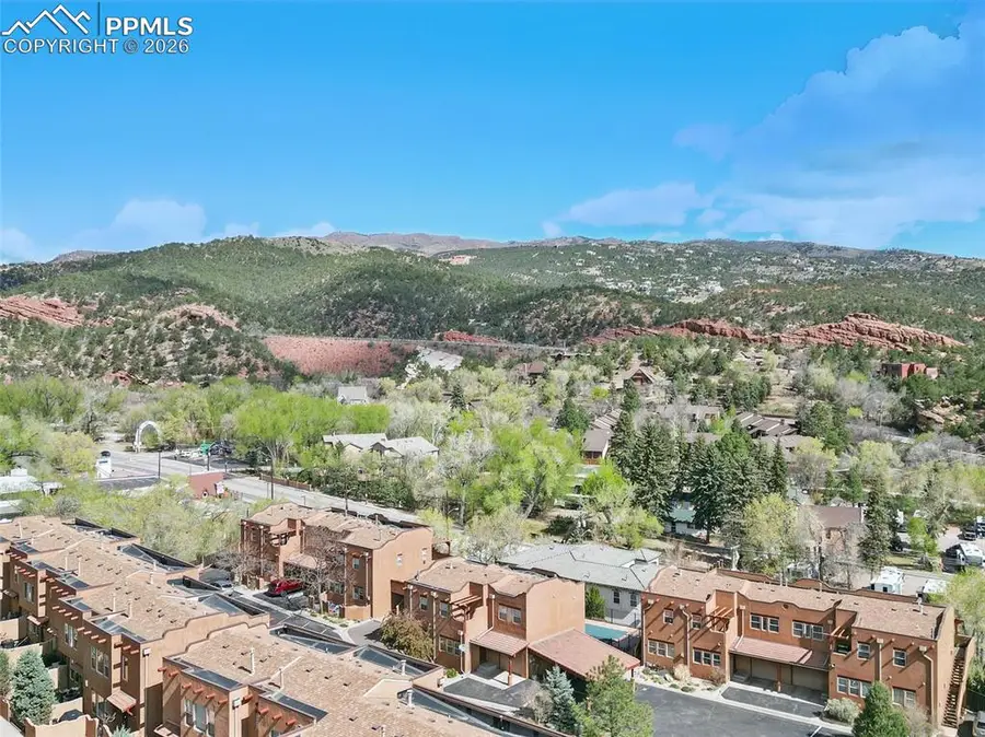 18 Taos Place, Manitou Springs, CO 80829 - #2
