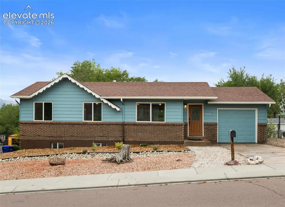 1216 Hathaway Drive, Colorado Springs, CO 80901 - #1