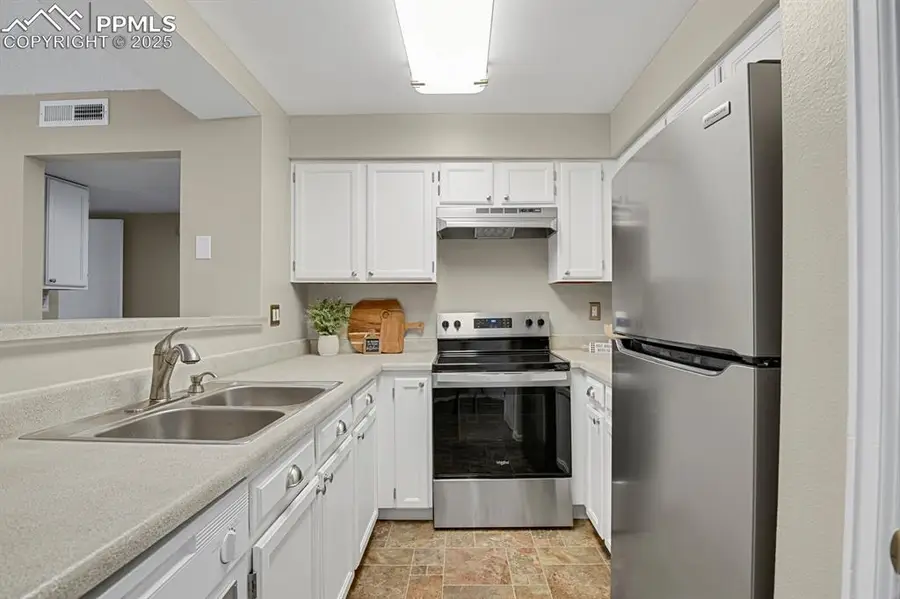 1054 Acapulco Court, Colorado Springs, CO 80910 - Image #3