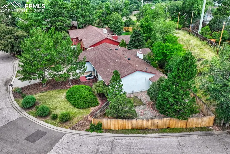 550 Mesa Vista Court, Colorado Springs, CO 80904 - Image #2